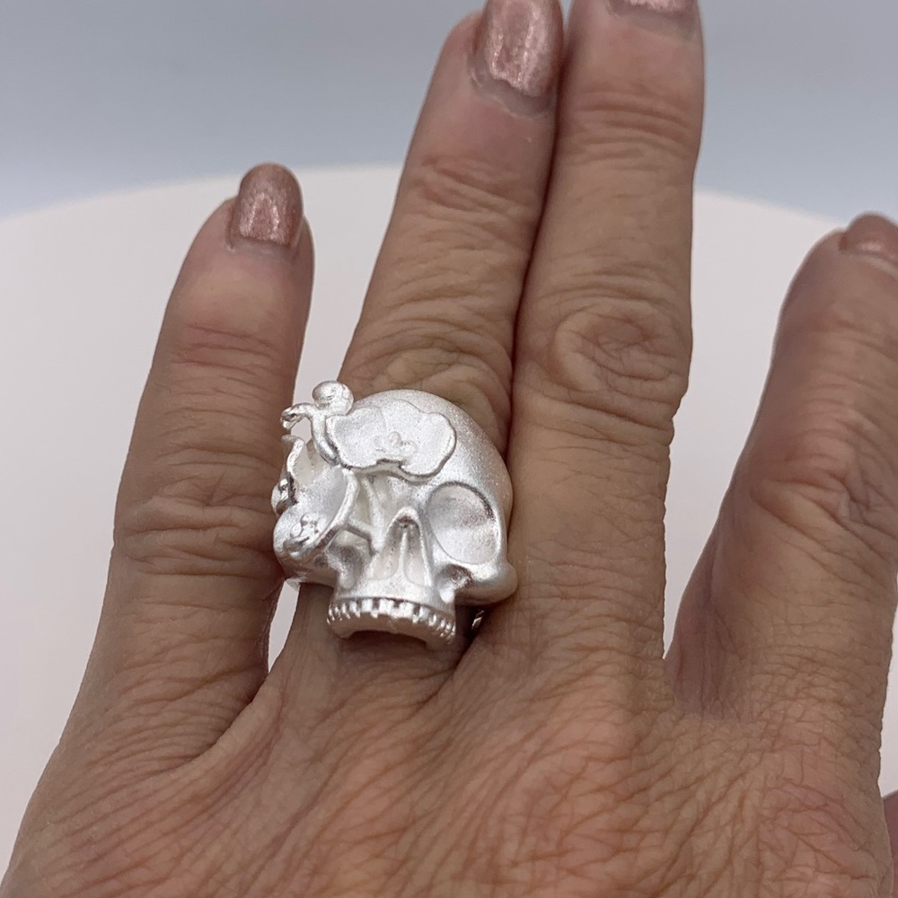 Solid 925 sterling silver Skull  and Rose ring, new, matte finish, adjustable